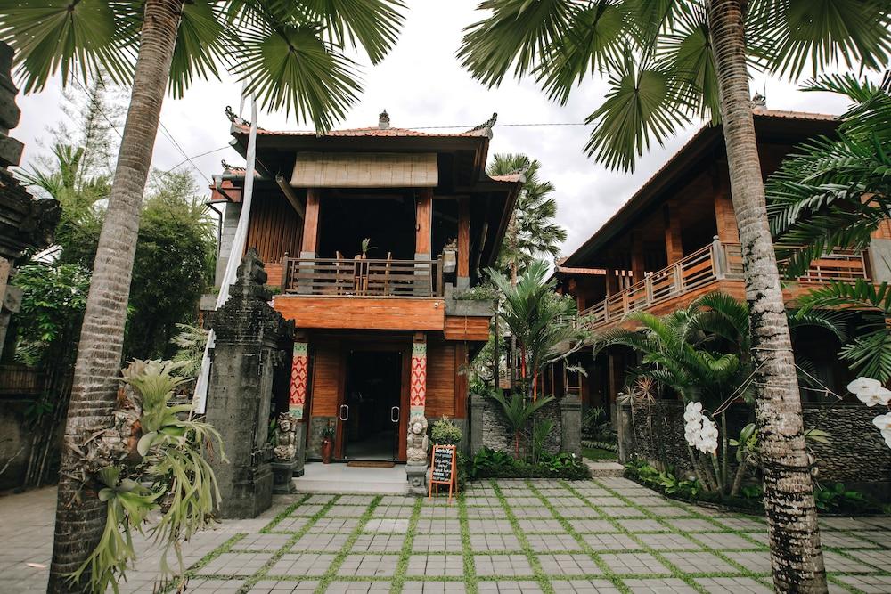 Budhi Ayu Villas And Cottages Ubud By Mahaputra-Chse Certified Exteriör bild